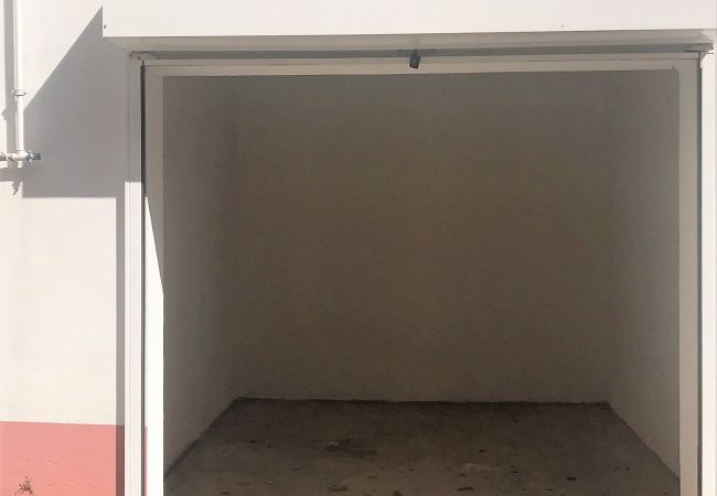 Apartment in Lisbon - 2 Bedroom apartment in Benfica next to Colombo and Apartment in Lisbon - 2 Bedroom apartment in Benfica next to Colombo and