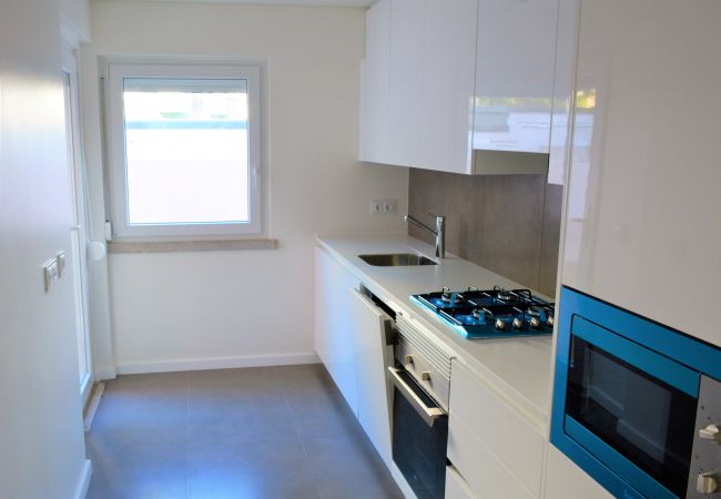 Apartment in Lisbon - 2 Bedroom apartment in Benfica next to Colombo and Apartment in Lisbon - 2 Bedroom apartment in Benfica next to Colombo and