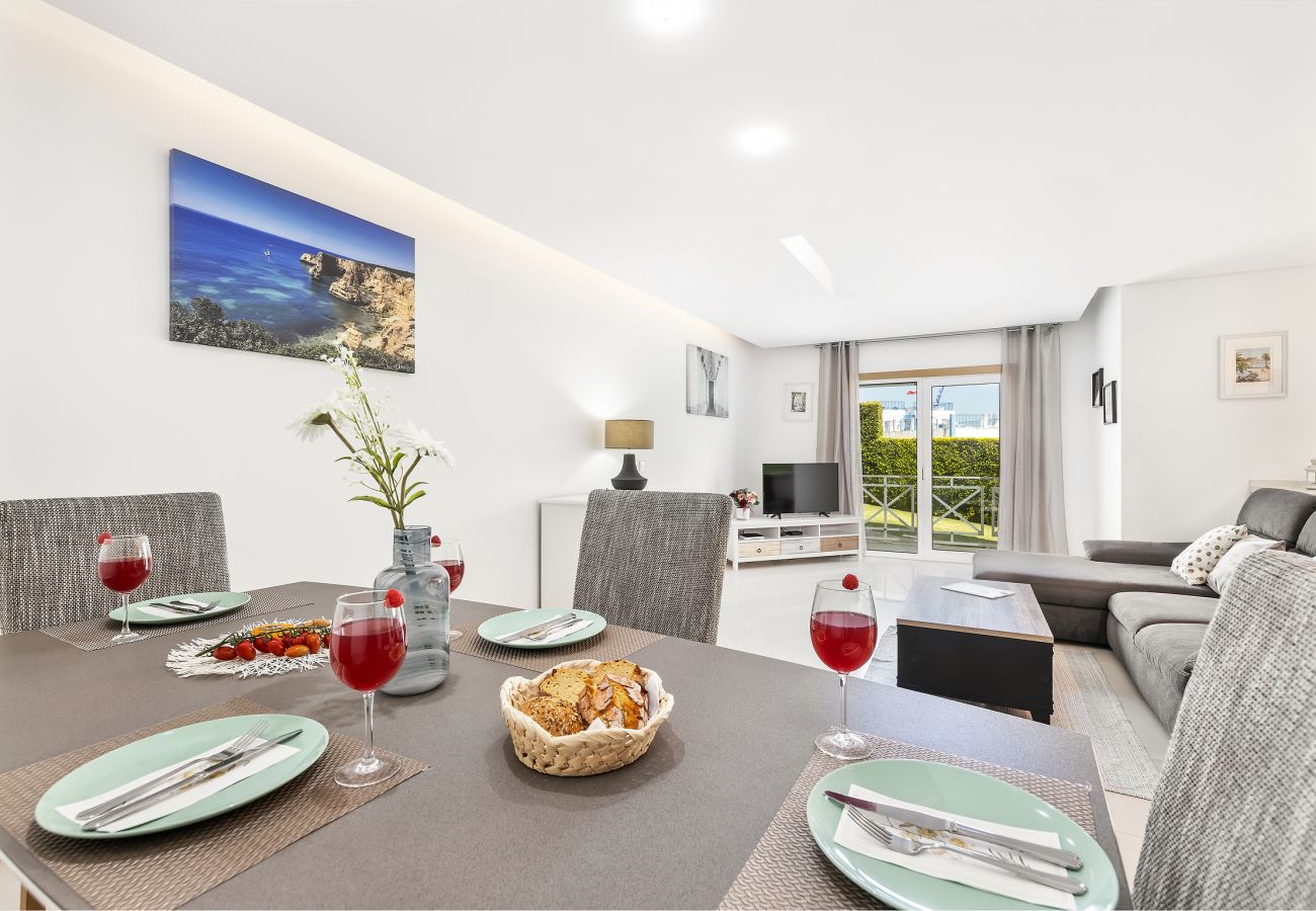 Apartamento em Albufeira - Apt. Albuhera OCV - Baixa Albufeira Apartamento em Albufeira - Apt. Albuhera OCV - Baixa Albufeira