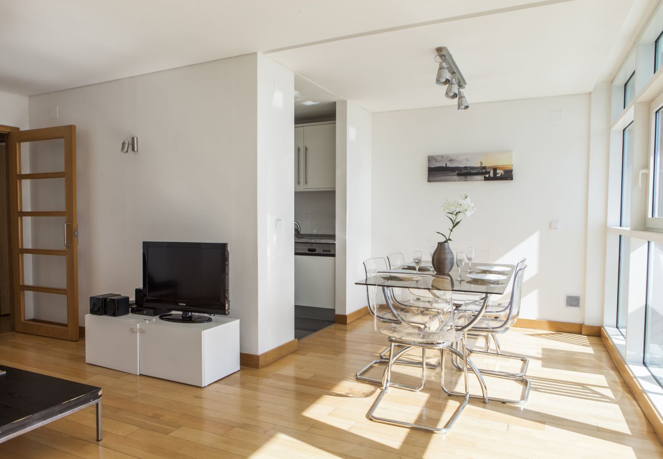 Apartamento em Lisboa - RENT4REST LISBON PARQUE DAS NAÇÕES 17TH FLOOR RIVER VIEW Apartamento em Lisboa - RENT4REST LISBON PARQUE DAS NAÇÕES 17TH FLOOR RIVER VIEW