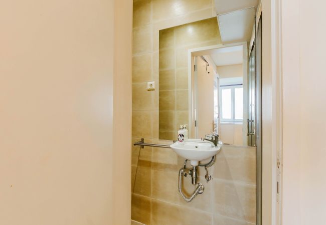 Estúdio em Lisboa - RENT4REST LISBON DOWNTOWN TINY STUDIO APARTMENT 1 Estúdio em Lisboa - RENT4REST LISBON DOWNTOWN TINY STUDIO APARTMENT 1