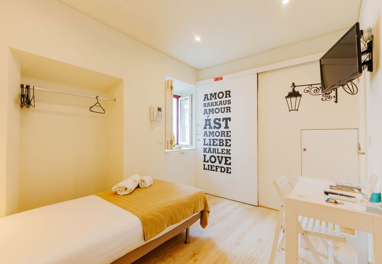 Estúdio em Lisboa - RENT4REST LISBON DOWNTOWN TINY STUDIO APARTMENT 1 Estúdio em Lisboa - RENT4REST LISBON DOWNTOWN TINY STUDIO APARTMENT 1