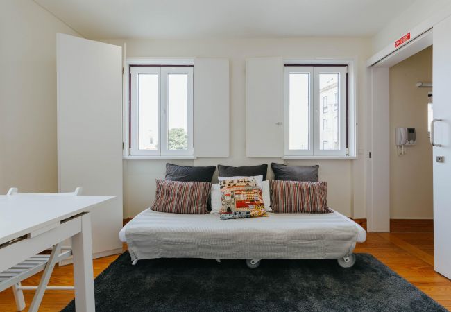 Apartamento em Lisboa - RENT4REST LISBON DOWNTOWN TINY DUPLEX APARTMENT Apartamento em Lisboa - RENT4REST LISBON DOWNTOWN TINY DUPLEX APARTMENT