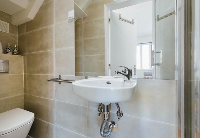 Apartamento em Lisboa - RENT4REST LISBON DOWNTOWN TINY DUPLEX APARTMENT Apartamento em Lisboa - RENT4REST LISBON DOWNTOWN TINY DUPLEX APARTMENT