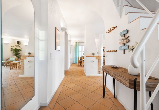 Villa em Galé - Villa Luz do Atlantico, 100m da praia e piscina privada Villa em Galé - Villa Luz do Atlantico, 100m da praia e piscina privada