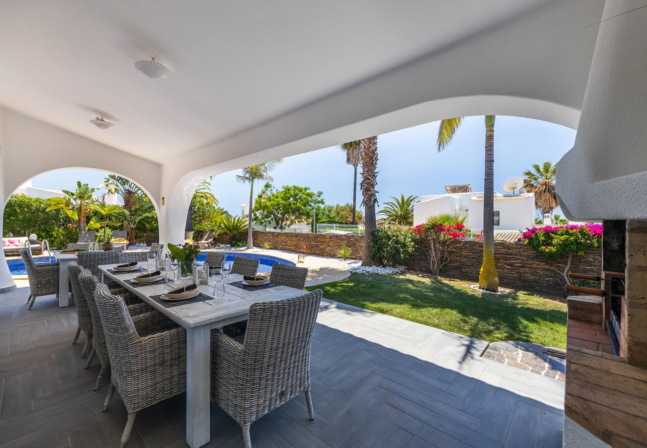 Villa em Albufeira - Villa Eva OCV - Privada com Piscina e Sala de Jogos