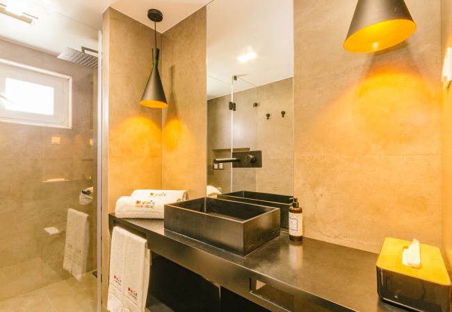 Quarto em Lisboa - BAIRRO ALTO MUSIC GUEST HOUSE BRAHMS Quarto em Lisboa - BAIRRO ALTO MUSIC GUEST HOUSE BRAHMS