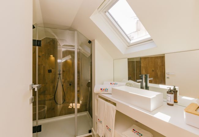 Quarto em Lisboa - BAIRRO ALTO MUSIC GUEST HOUSE MOZART Quarto em Lisboa - BAIRRO ALTO MUSIC GUEST HOUSE MOZART