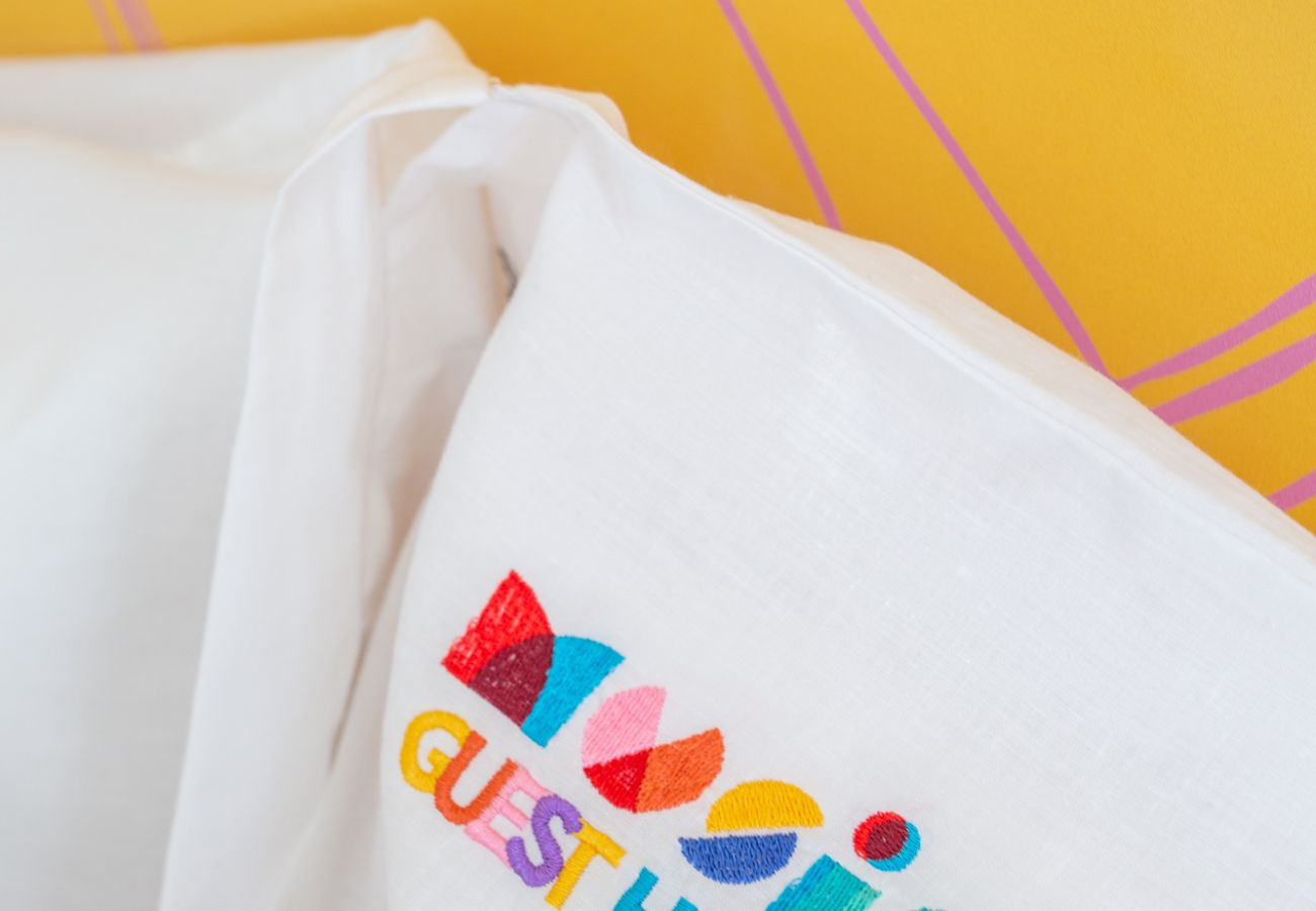 Quarto em Lisboa - BAIRRO ALTO MUSIC GUEST HOUSE MOZART Quarto em Lisboa - BAIRRO ALTO MUSIC GUEST HOUSE MOZART