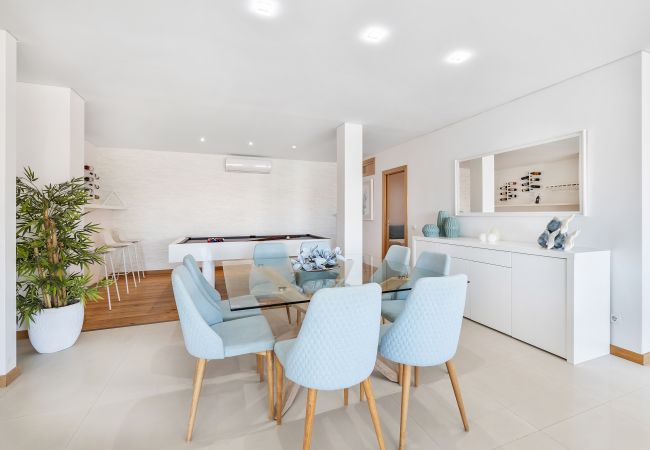 Apartment in Albufeira - Flat Downtown OCV - 5min Beach