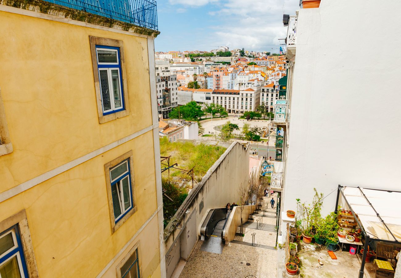 Apartment in Lisbon - RENT4REST DREAM VIEW FAMILY APARTMENT Apartment in Lisbon - RENT4REST DREAM VIEW FAMILY APARTMENT