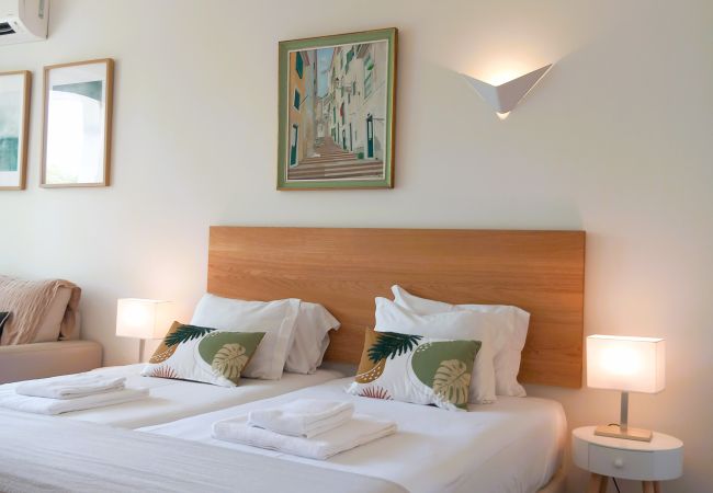  in Estoril - RENT4REST ESTORIL BEACHFRONT APARTMENTS - BALCONY STUDIO