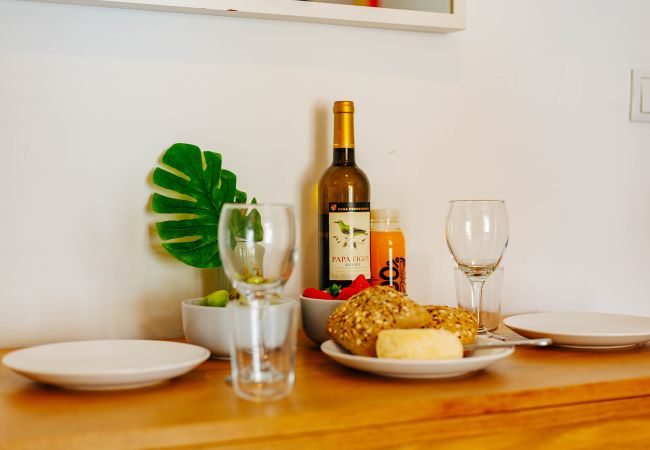 Apartment in Lisbon - RENT4REST BAIRRO ALTO CHARMING 1 BEDROOM APARTMENT Apartment in Lisbon - RENT4REST BAIRRO ALTO CHARMING 1 BEDROOM APARTMENT