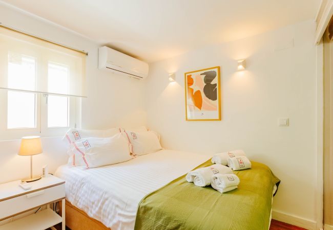 Apartment in Lisbon - RENT4REST BAIRRO ALTO CHARMING 1 BEDROOM APARTMENT Apartment in Lisbon - RENT4REST BAIRRO ALTO CHARMING 1 BEDROOM APARTMENT