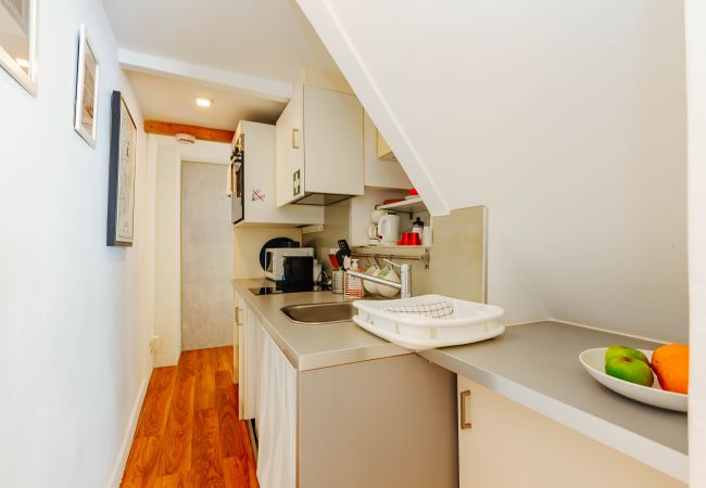 Apartment in Lisbon - RENT4REST BAIRRO ALTO CHARMING 1 BEDROOM APARTMENT Apartment in Lisbon - RENT4REST BAIRRO ALTO CHARMING 1 BEDROOM APARTMENT