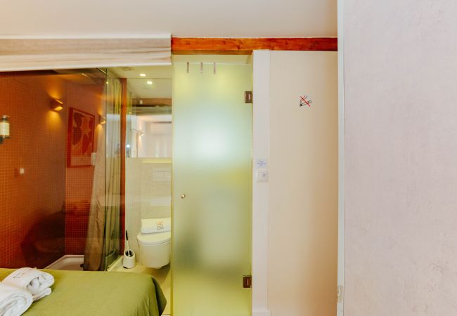 Apartment in Lisbon - RENT4REST BAIRRO ALTO CHARMING 1 BEDROOM APARTMENT Apartment in Lisbon - RENT4REST BAIRRO ALTO CHARMING 1 BEDROOM APARTMENT