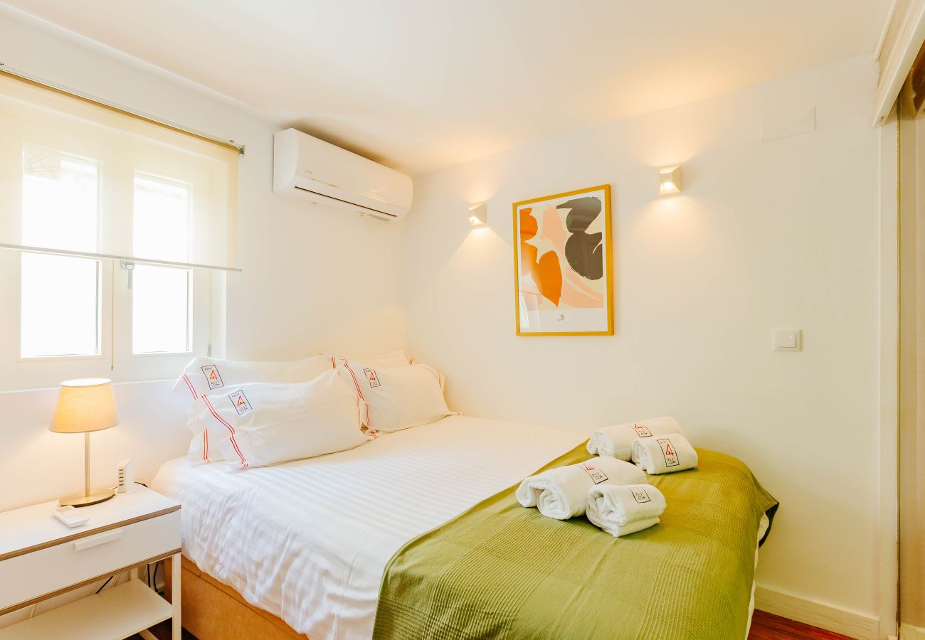Apartment in Lisbon - RENT4REST BAIRRO ALTO CHARMING 1 BEDROOM APARTMENT Apartment in Lisbon - RENT4REST BAIRRO ALTO CHARMING 1 BEDROOM APARTMENT
