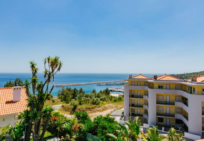 House in Sesimbra - RENT4REST SESIMBRA 4BDR OCEAN VIEW AND PRIVATE POOL VILLA House in Sesimbra - RENT4REST SESIMBRA 4BDR OCEAN VIEW AND PRIVATE POOL VILLA
