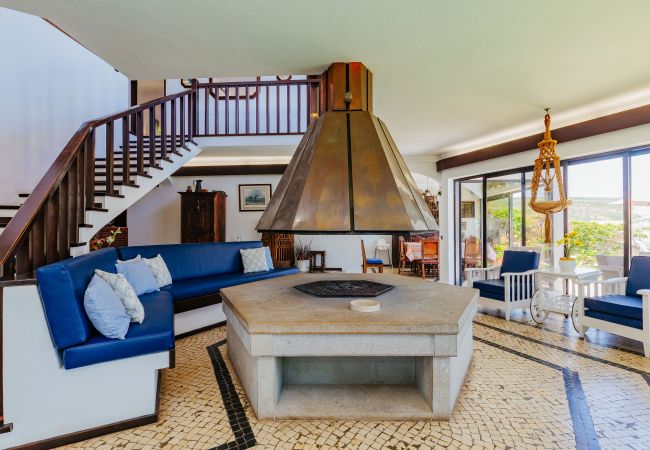 House in Sesimbra - RENT4REST SESIMBRA 4BDR OCEAN VIEW AND PRIVATE POOL VILLA House in Sesimbra - RENT4REST SESIMBRA 4BDR OCEAN VIEW AND PRIVATE POOL VILLA