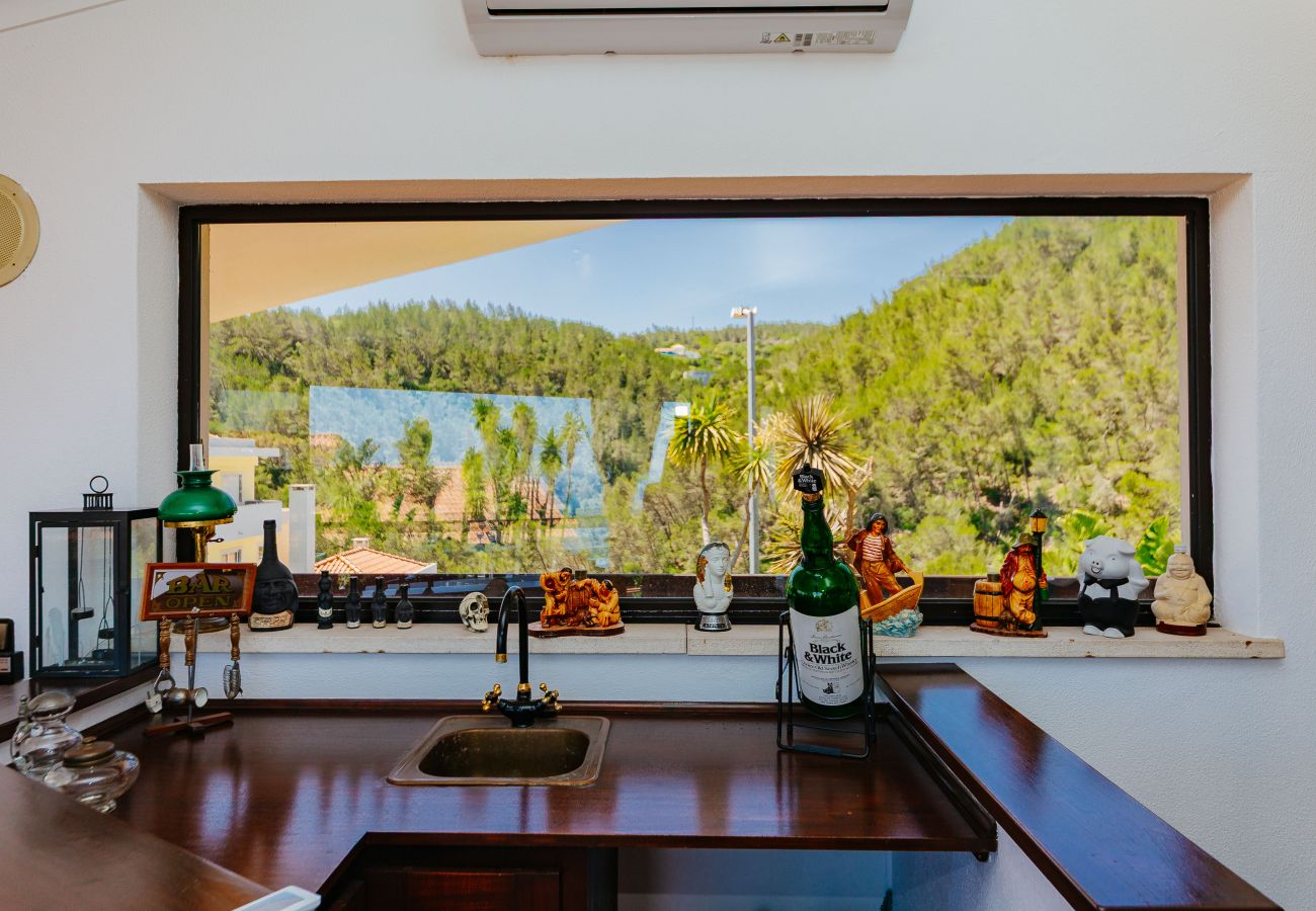 House in Sesimbra - RENT4REST SESIMBRA 4BDR OCEAN VIEW AND PRIVATE POOL VILLA House in Sesimbra - RENT4REST SESIMBRA 4BDR OCEAN VIEW AND PRIVATE POOL VILLA