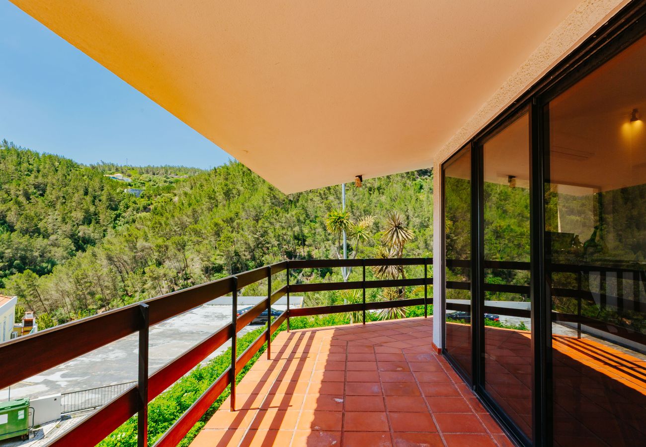 House in Sesimbra - RENT4REST SESIMBRA 4BDR OCEAN VIEW AND PRIVATE POOL VILLA House in Sesimbra - RENT4REST SESIMBRA 4BDR OCEAN VIEW AND PRIVATE POOL VILLA