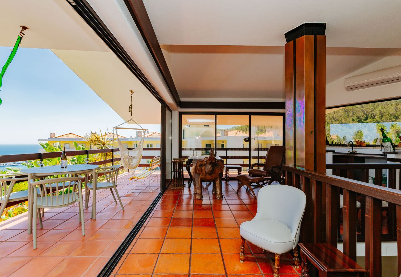 House in Sesimbra - RENT4REST SESIMBRA 4BDR OCEAN VIEW AND PRIVATE POOL VILLA House in Sesimbra - RENT4REST SESIMBRA 4BDR OCEAN VIEW AND PRIVATE POOL VILLA