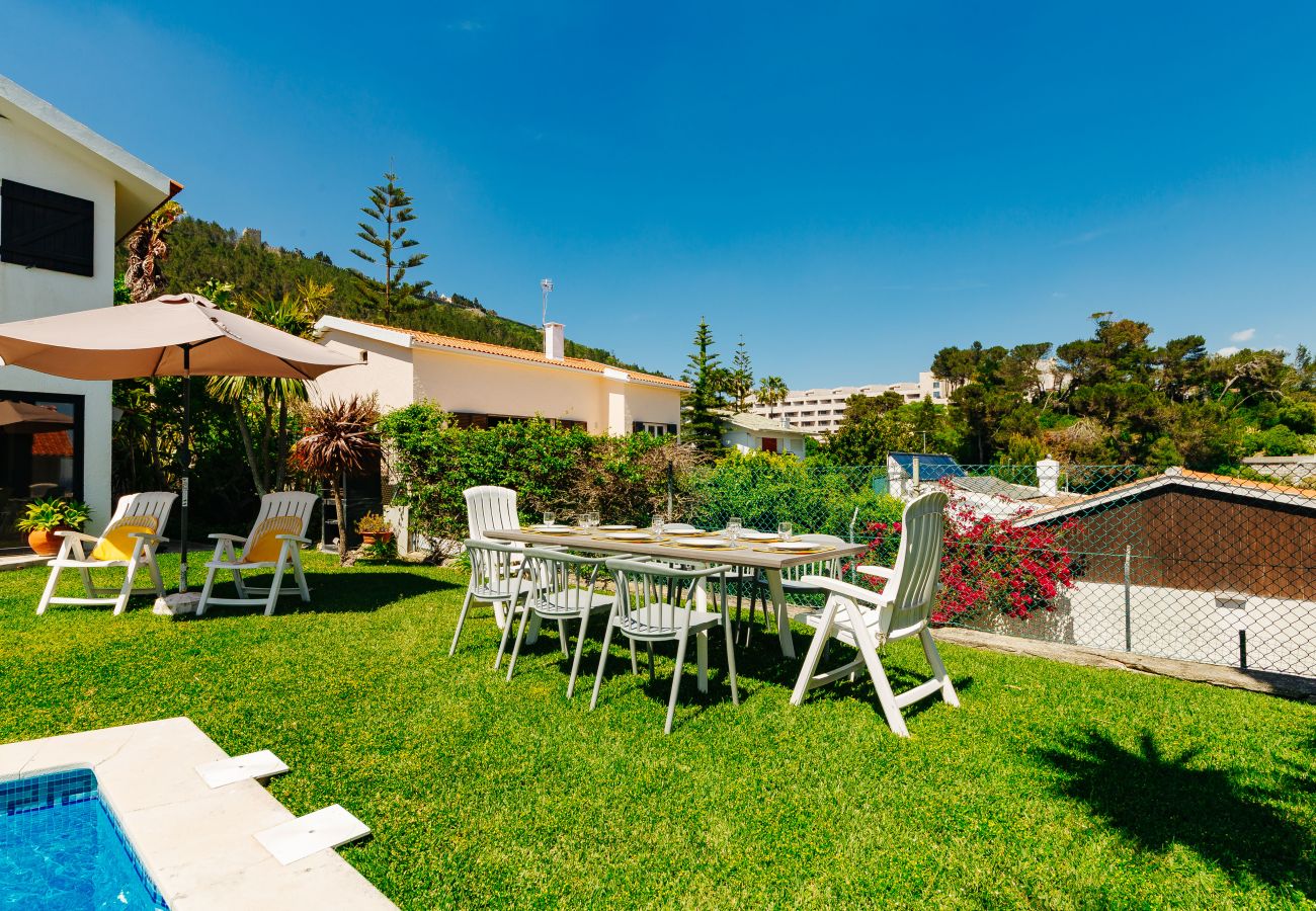 House in Sesimbra - RENT4REST SESIMBRA 4BDR OCEAN VIEW AND PRIVATE POOL VILLA House in Sesimbra - RENT4REST SESIMBRA 4BDR OCEAN VIEW AND PRIVATE POOL VILLA