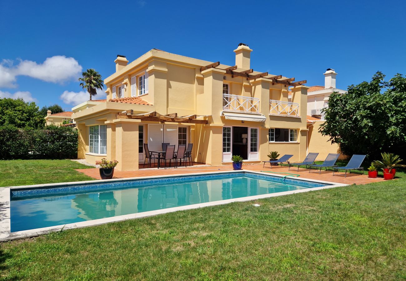 House in Sintra - GOLF LOVERS PARADISE 4BR VILLA WITH POOL