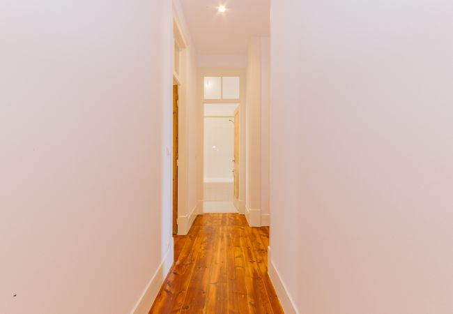 Apartment in Lisbon - RENT4REST CASTLE VIEW FAMILY & FRIENDS BAIRRO ALTO Apartment in Lisbon - RENT4REST CASTLE VIEW FAMILY & FRIENDS BAIRRO ALTO