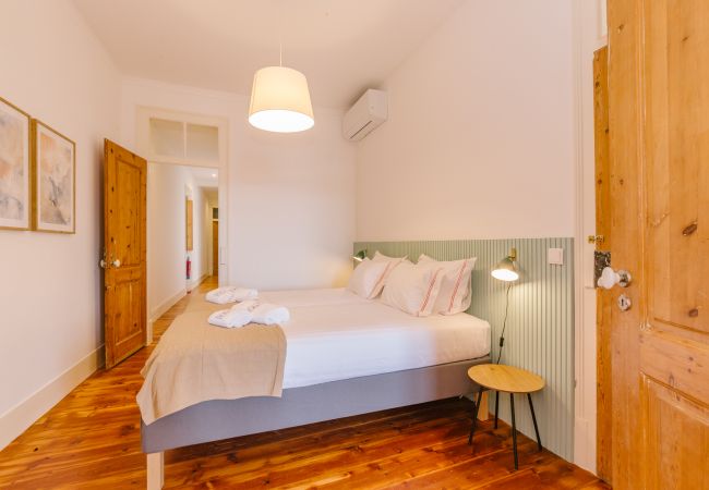 Apartment in Lisbon - RENT4REST CASTLE VIEW FAMILY & FRIENDS BAIRRO ALTO Apartment in Lisbon - RENT4REST CASTLE VIEW FAMILY & FRIENDS BAIRRO ALTO