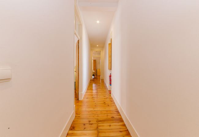 Apartment in Lisbon - RENT4REST CASTLE VIEW FAMILY & FRIENDS BAIRRO ALTO Apartment in Lisbon - RENT4REST CASTLE VIEW FAMILY & FRIENDS BAIRRO ALTO