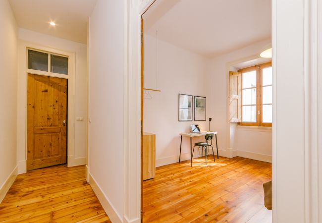 Apartment in Lisbon - RENT4REST CASTLE VIEW FAMILY & FRIENDS BAIRRO ALTO Apartment in Lisbon - RENT4REST CASTLE VIEW FAMILY & FRIENDS BAIRRO ALTO