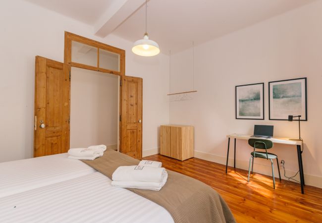 Apartment in Lisbon - RENT4REST CASTLE VIEW FAMILY & FRIENDS BAIRRO ALTO Apartment in Lisbon - RENT4REST CASTLE VIEW FAMILY & FRIENDS BAIRRO ALTO