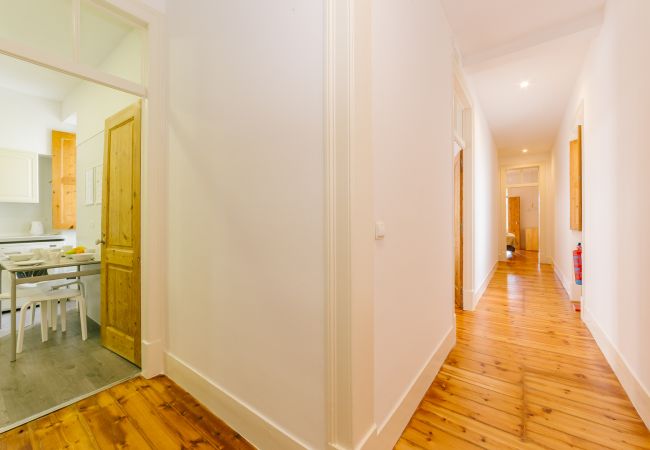 Apartment in Lisbon - RENT4REST CASTLE VIEW FAMILY & FRIENDS BAIRRO ALTO Apartment in Lisbon - RENT4REST CASTLE VIEW FAMILY & FRIENDS BAIRRO ALTO