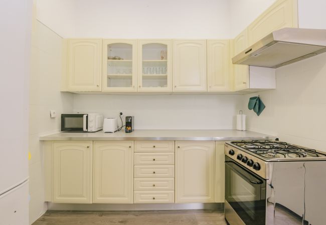Apartment in Lisbon - RENT4REST CASTLE VIEW FAMILY & FRIENDS BAIRRO ALTO Apartment in Lisbon - RENT4REST CASTLE VIEW FAMILY & FRIENDS BAIRRO ALTO