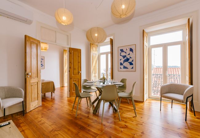 Apartment in Lisbon - RENT4REST CASTLE VIEW FAMILY & FRIENDS BAIRRO ALTO Apartment in Lisbon - RENT4REST CASTLE VIEW FAMILY & FRIENDS BAIRRO ALTO