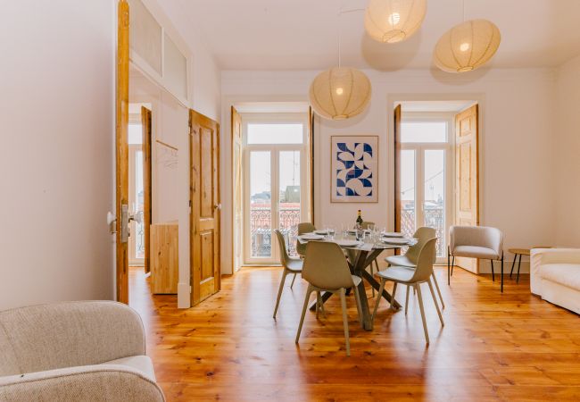 Apartment in Lisbon - RENT4REST CASTLE VIEW FAMILY & FRIENDS BAIRRO ALTO Apartment in Lisbon - RENT4REST CASTLE VIEW FAMILY & FRIENDS BAIRRO ALTO