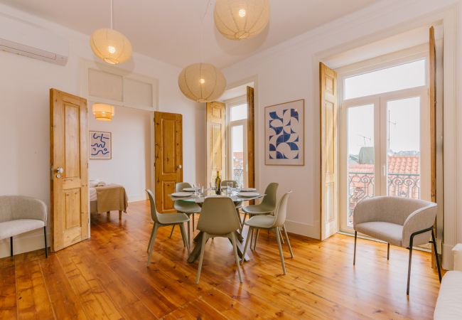 Apartment in Lisbon - RENT4REST CASTLE VIEW FAMILY & FRIENDS BAIRRO ALTO Apartment in Lisbon - RENT4REST CASTLE VIEW FAMILY & FRIENDS BAIRRO ALTO