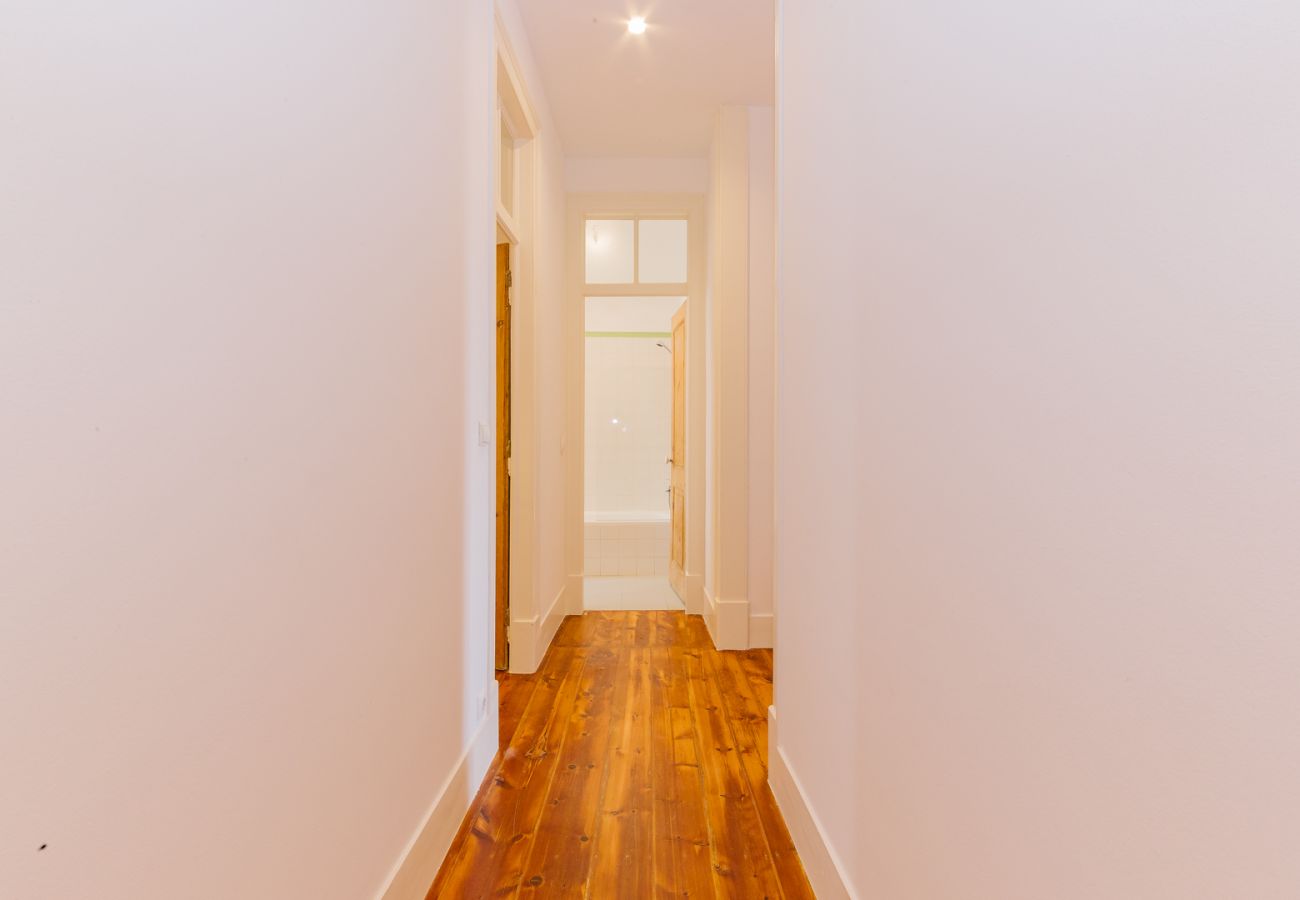 Apartment in Lisbon - RENT4REST CASTLE VIEW FAMILY & FRIENDS BAIRRO ALTO Apartment in Lisbon - RENT4REST CASTLE VIEW FAMILY & FRIENDS BAIRRO ALTO