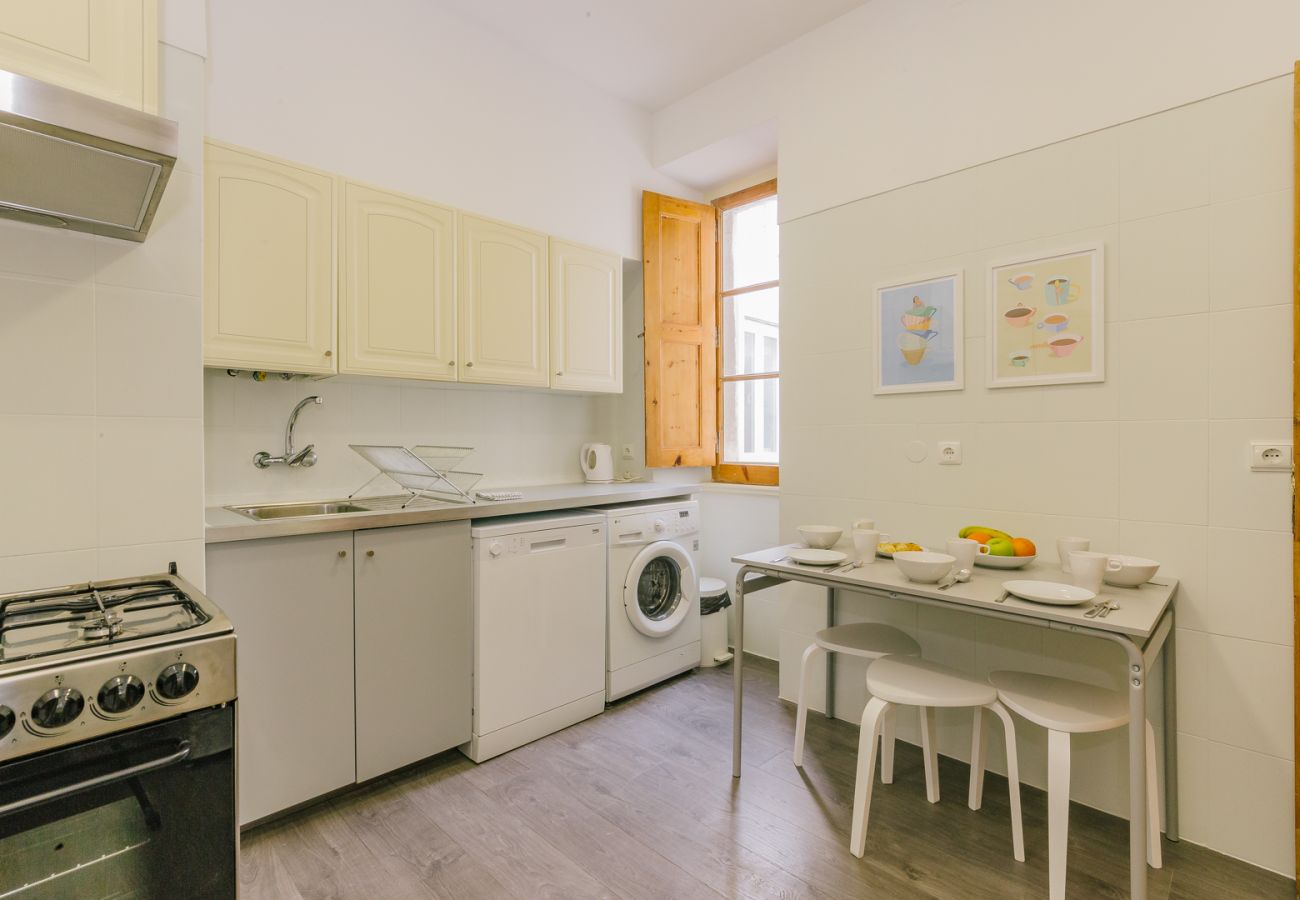 Apartment in Lisbon - RENT4REST CASTLE VIEW FAMILY & FRIENDS BAIRRO ALTO Apartment in Lisbon - RENT4REST CASTLE VIEW FAMILY & FRIENDS BAIRRO ALTO