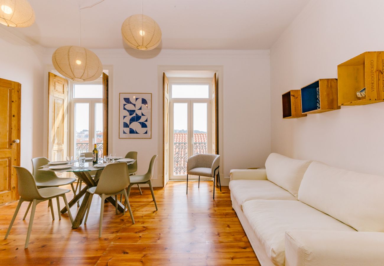 Apartment in Lisbon - RENT4REST CASTLE VIEW FAMILY & FRIENDS BAIRRO ALTO Apartment in Lisbon - RENT4REST CASTLE VIEW FAMILY & FRIENDS BAIRRO ALTO