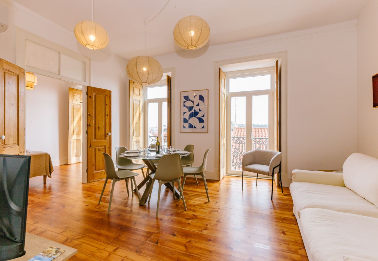 Apartment in Lisbon - RENT4REST CASTLE VIEW FAMILY & FRIENDS BAIRRO ALTO Apartment in Lisbon - RENT4REST CASTLE VIEW FAMILY & FRIENDS BAIRRO ALTO