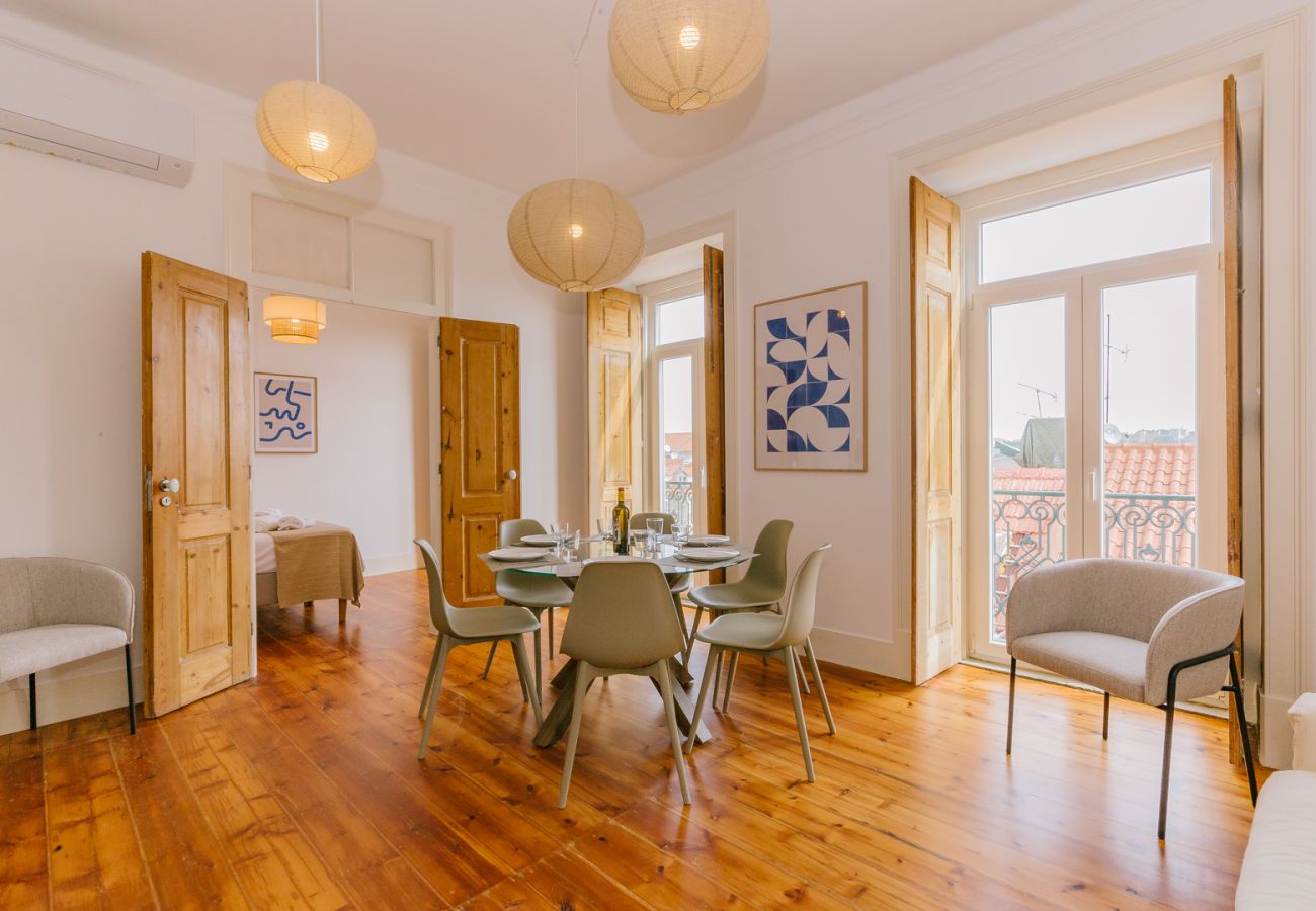 Apartment in Lisbon - RENT4REST CASTLE VIEW FAMILY & FRIENDS BAIRRO ALTO Apartment in Lisbon - RENT4REST CASTLE VIEW FAMILY & FRIENDS BAIRRO ALTO
