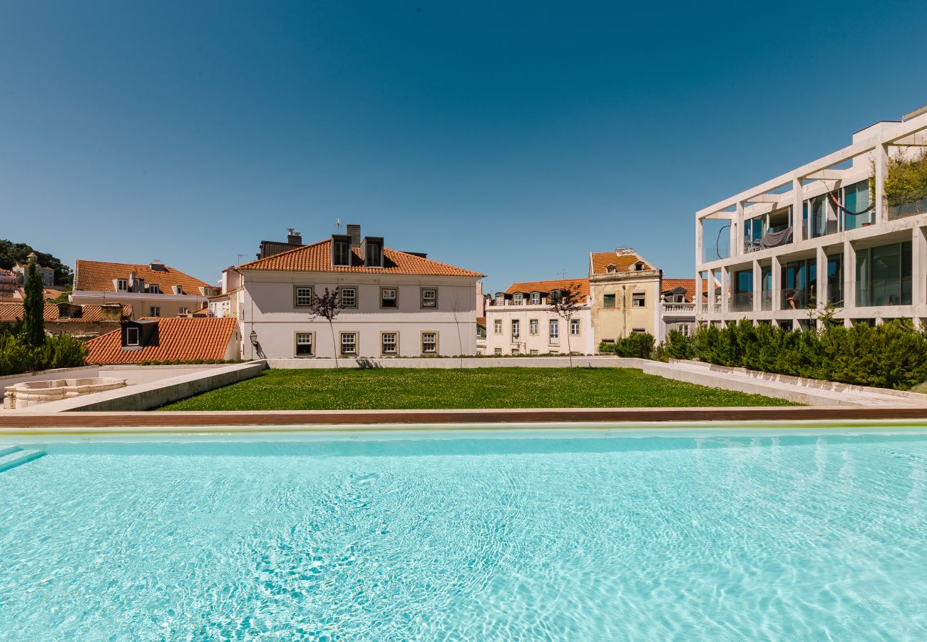 Apartment in Lisbon - NEW! RENT4REST Graca 2Bdr Pool Castle View & Park