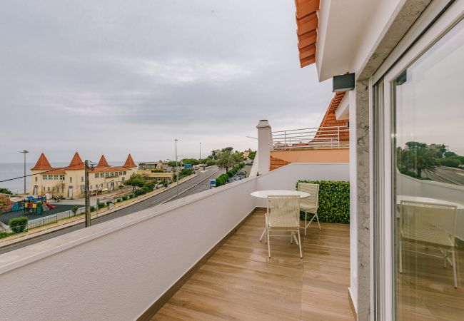 Studio in Estoril - NEW! ESTORIL SEAFRONT BALCONY STUDIO  Studio in Estoril - NEW! ESTORIL SEAFRONT BALCONY STUDIO