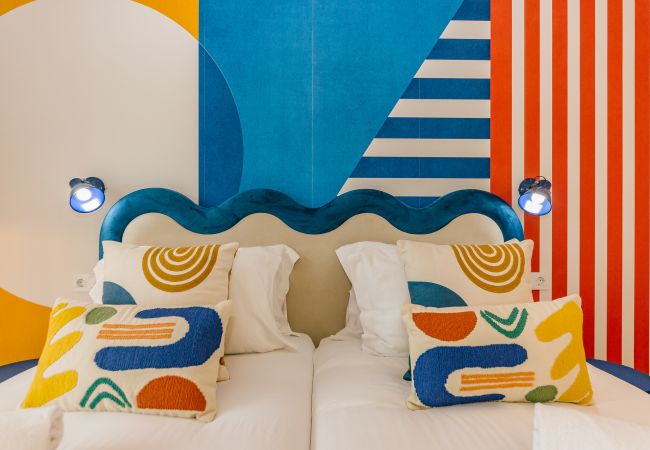Studio in Estoril - NEW! ESTORIL SEAFRONT BALCONY STUDIO  Studio in Estoril - NEW! ESTORIL SEAFRONT BALCONY STUDIO