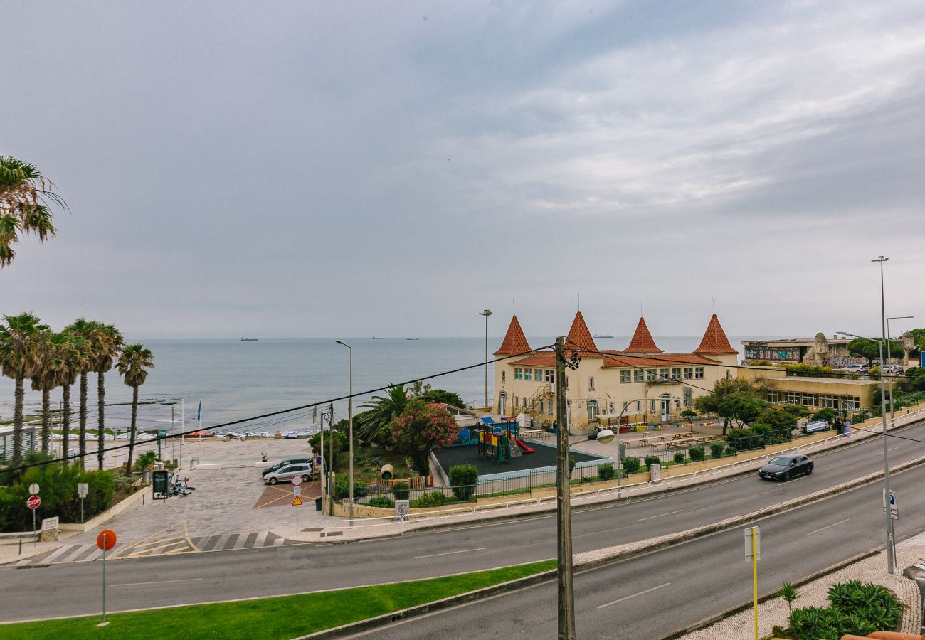 Studio in Estoril - NEW! ESTORIL SEAFRONT BALCONY STUDIO  Studio in Estoril - NEW! ESTORIL SEAFRONT BALCONY STUDIO