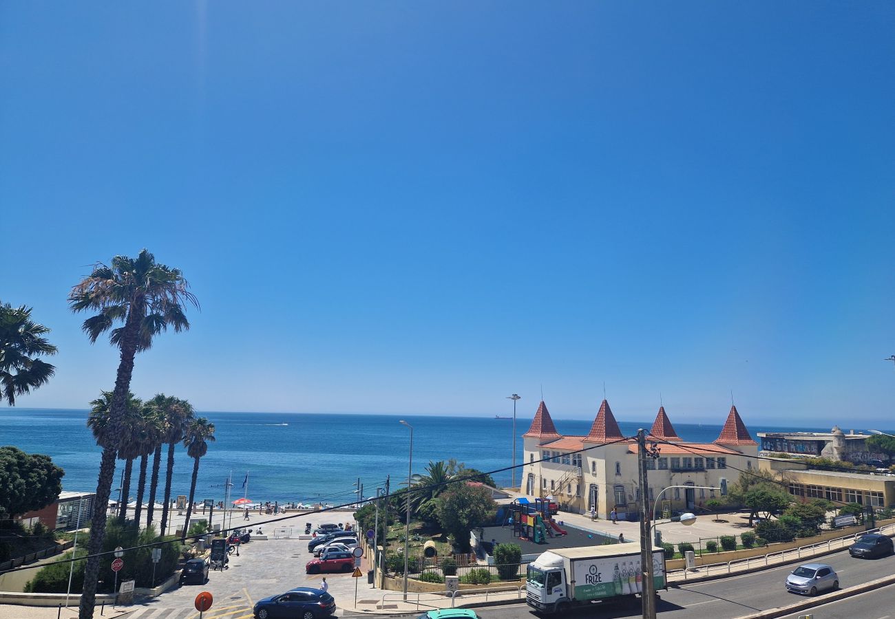 Studio in Estoril - NEW! ESTORIL SEAFRONT BALCONY STUDIO  Studio in Estoril - NEW! ESTORIL SEAFRONT BALCONY STUDIO